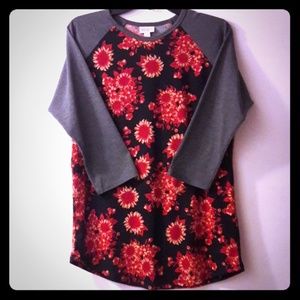 LulaRoe Randy 1/4 sleeve top